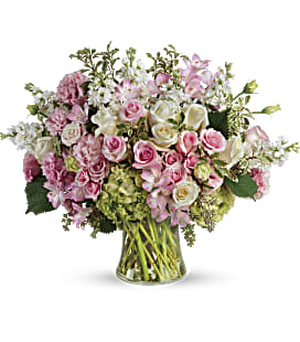 Beautiful Love Bouquet - Deluxe