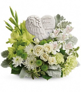 Teleflora's Hearts In Heaven Bouquet - Standard