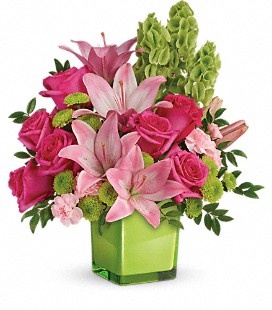 Teleflora's In Love With Lime Bouquet - Premium