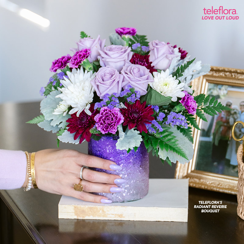 Swirling Love Bouquet - DX