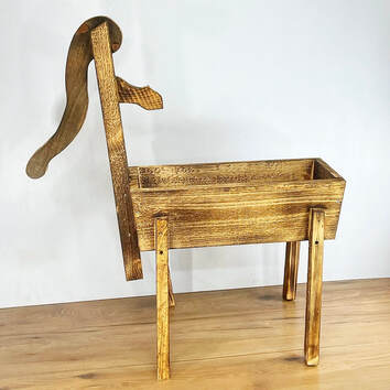 Handcrafted Wooden Old Fashioned Pump Planter - empty