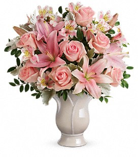 Teleflora's Soft And Tender Bouquet - Deluxe